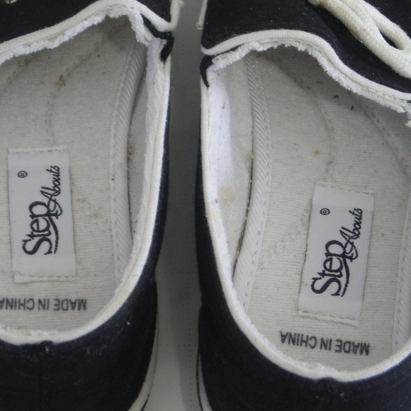 Step Abouts Women's Black Slip On Sneakers Shoes S - Picture 2 of 8
